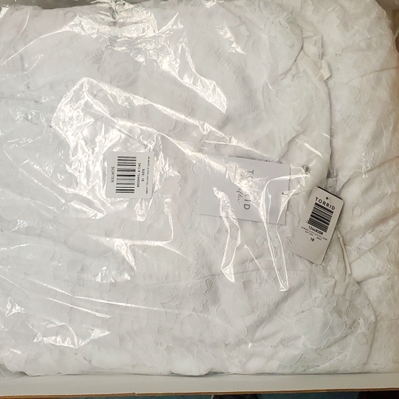 ❤️NWT VINTAGE TORRID WEDDING DRESS WHITE LACE OFF SHOULDER A LINE GOWN PLUS SIZE - Picture 12 of 14